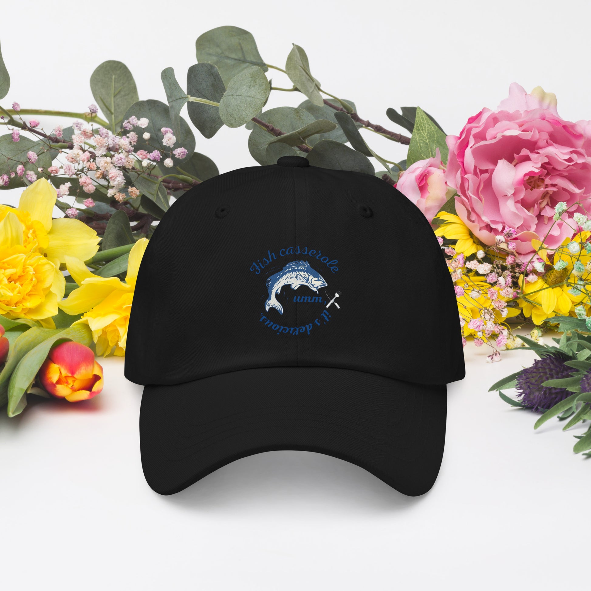 Fish Design hat in black - stylish ocean-themed baseball cap with embroid